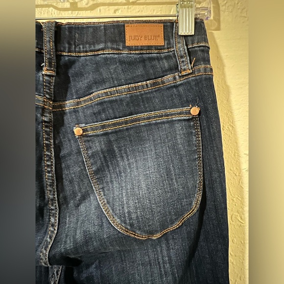 Judy Blue HIGH RISE PULL ON SKINNY - Picture 7 of 9